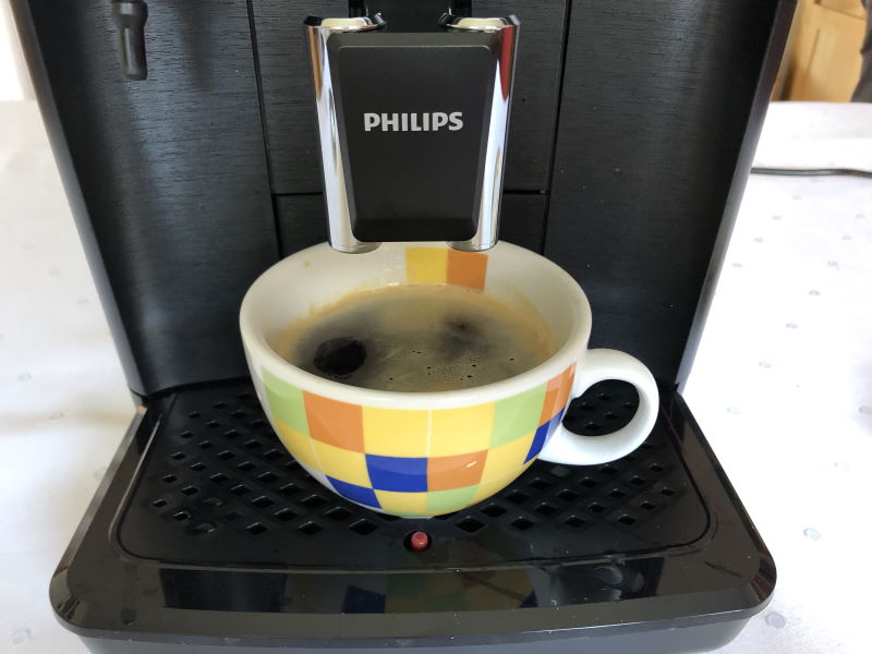 Philips EP2220/10 Kaffeetasse mit frischem Kaffee
